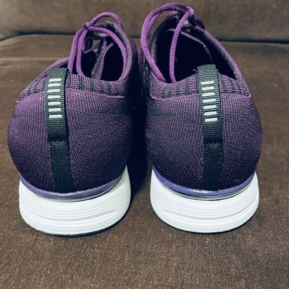 Nike FLyknit Trainer Racer Mens 11.5 US 45.5 EUR Night Purple - Picture 7 of 13
